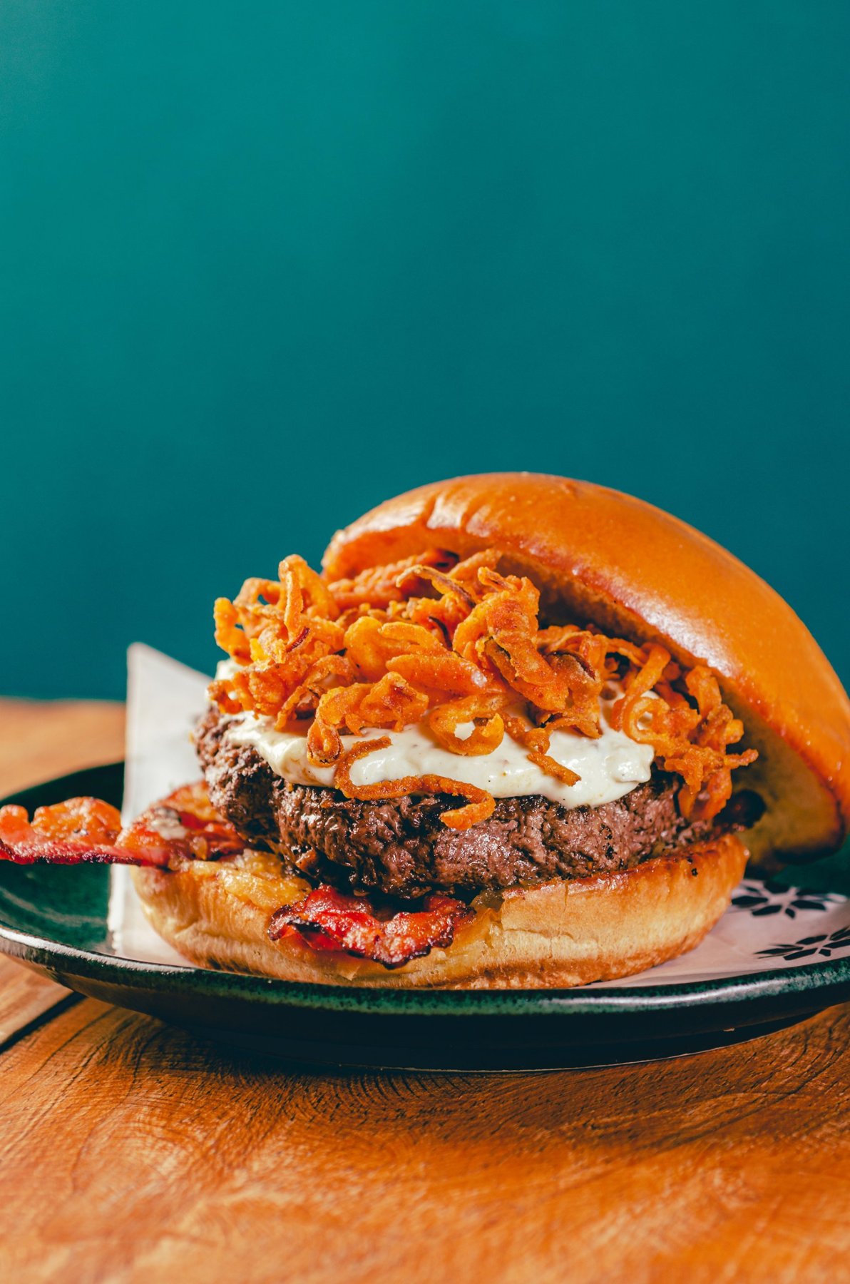 Sweet Gorgon com bacon, creme de gorgonzola e cebola crispy